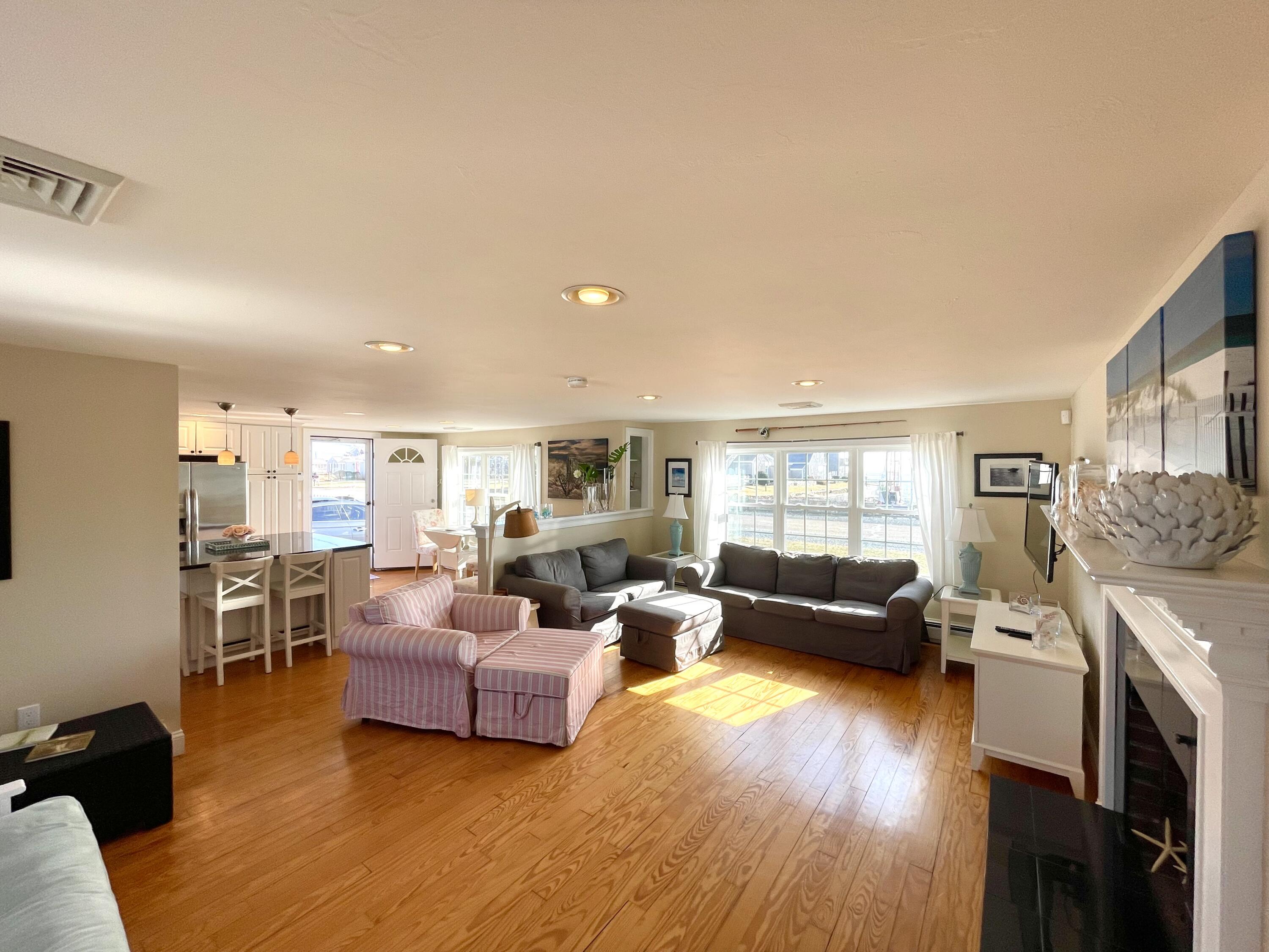 32 Surfside Road West Dennis, MA 02670 - Photo 22 of 31 IMG_E1920