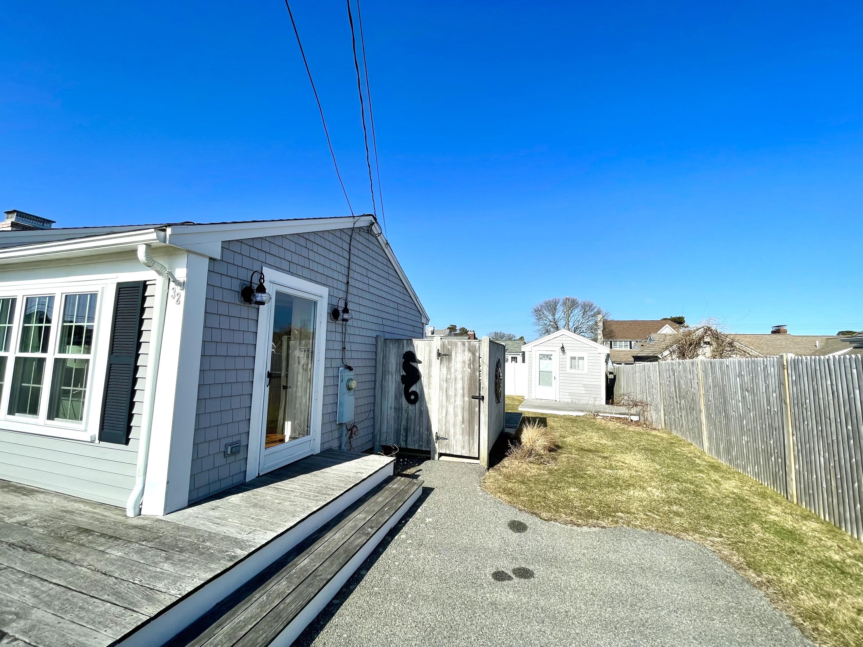 32 Surfside Road West Dennis, MA 02670 - Photo 8 of 31 IMG_E1939