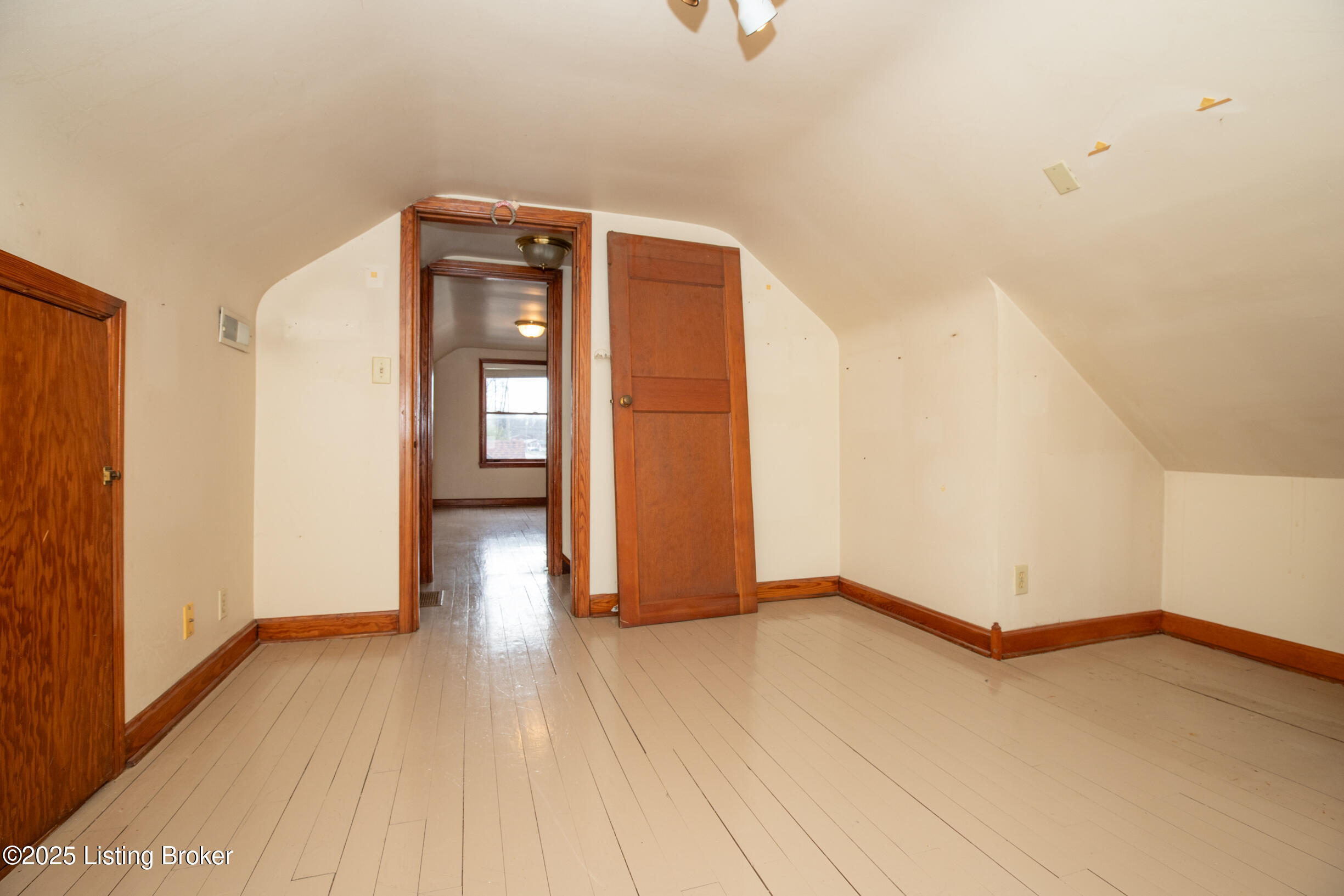 8607 Blue Lick Road Louisville, KY 40219 - Photo 37 of 45 8607 Blue Lick-1324