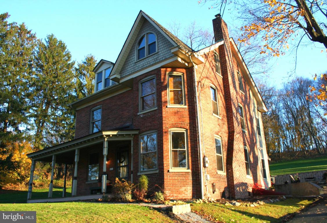 4432 Fairview Road Columbia, PA 17512 - Photo 1 of 22 Gallery Image 1