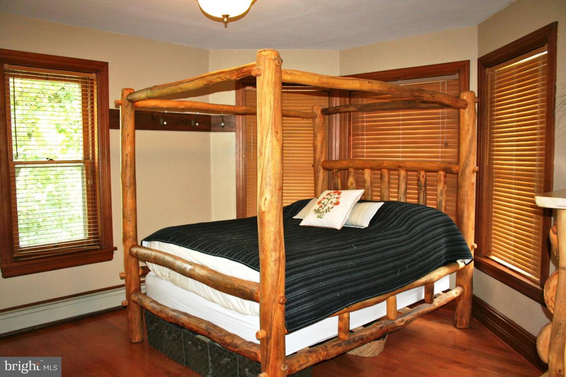 4432 Fairview Road Columbia, PA 17512 - Photo 10 of 22 Gallery Image 10
