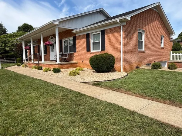 $379,900 | 114 Old White Bridge Road, Waynesboro, VA 22980