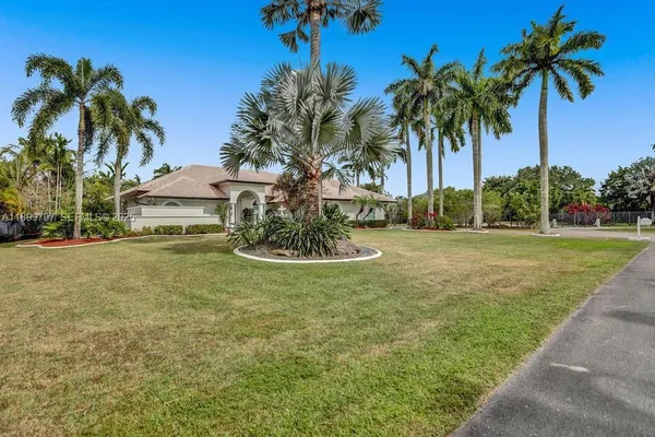 $21,995 | 3152 Southwest 147th Avenue, Davie, FL 33330