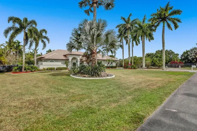 $21,995 | 3152 Southwest 147th Avenue, Davie, FL 33330