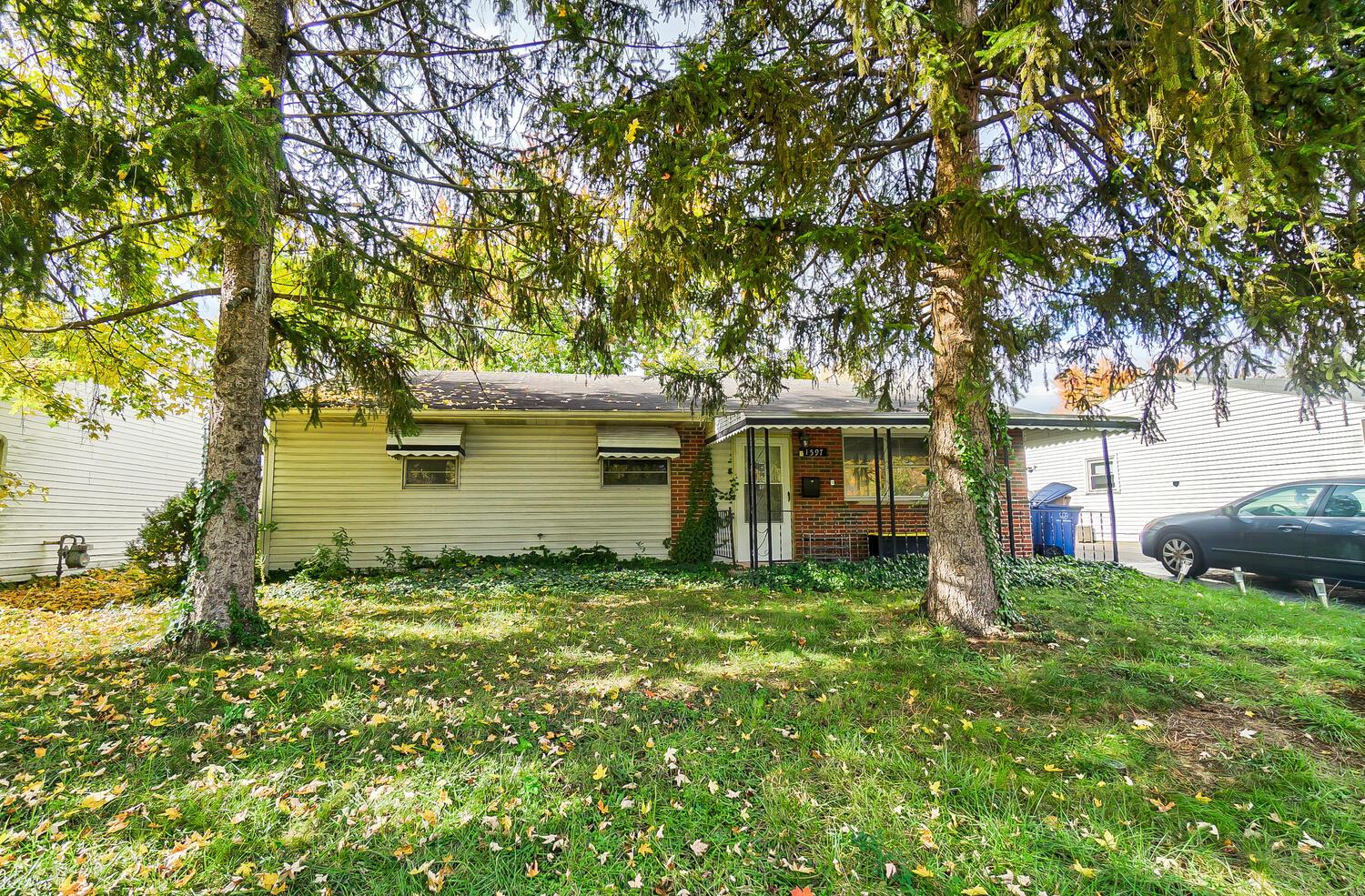 1597 South Hamilton Road Columbus, OH 43227 - Photo 2 of 34 50031043-0006_web