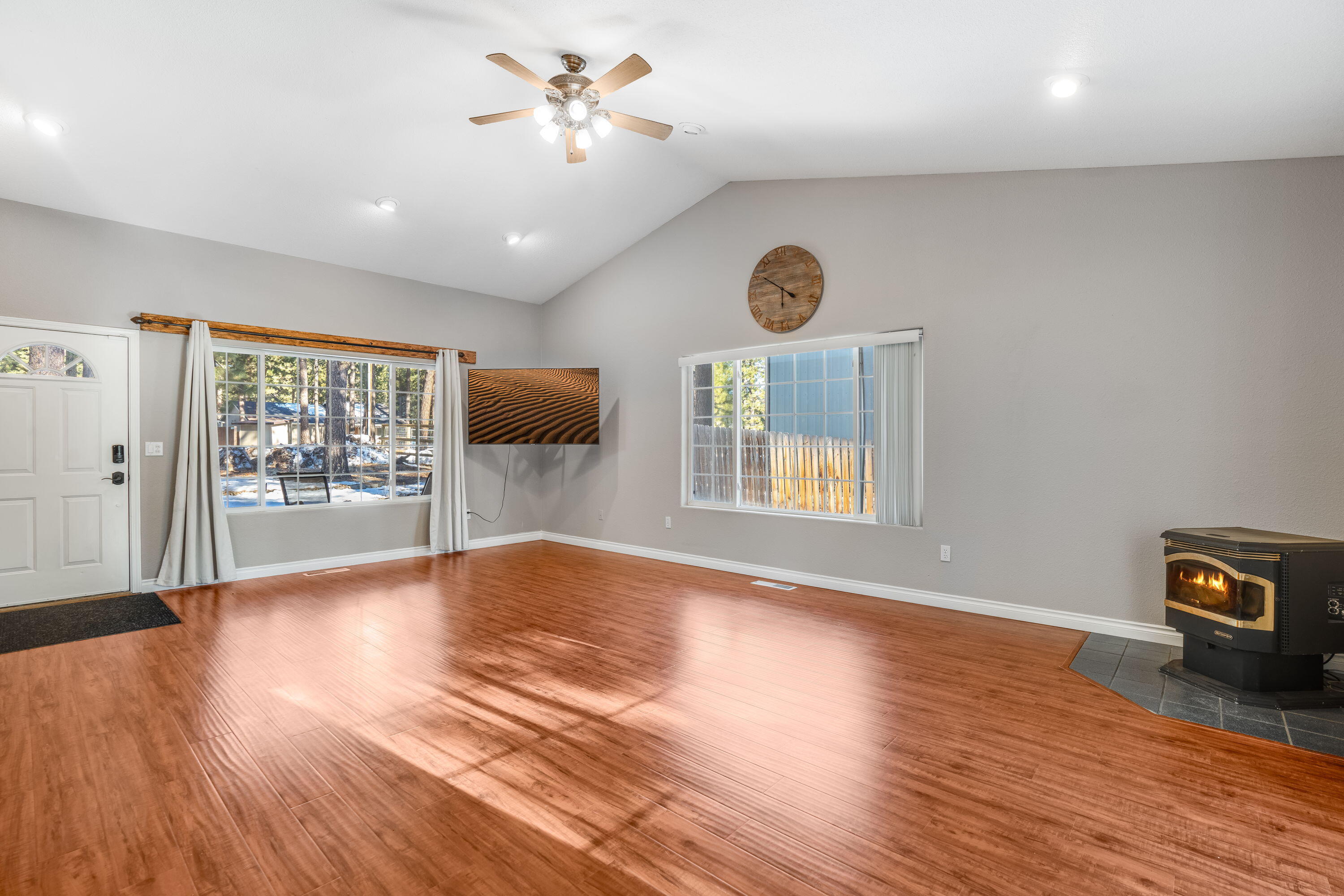 17137 Oxnard Road Bend, OR 97707 - Photo 25 of 36 27_JustinEwing_DSC6119