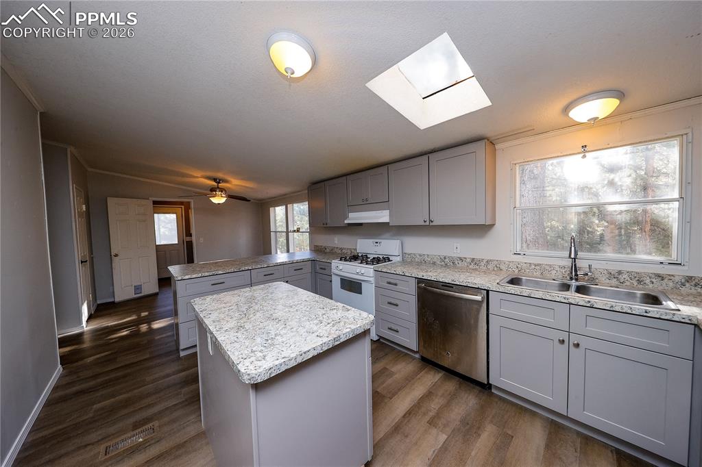 1641 Kiowa Road Florissant, CO 80816 - Photo 11 of 25