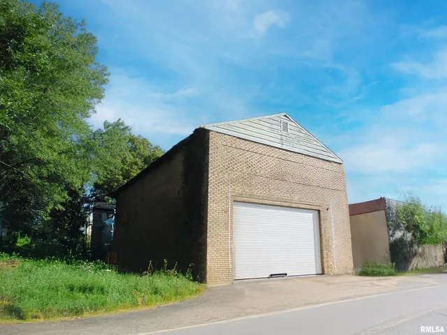 $3,900 | 20 North Bridge Street, Jonesboro, IL 62952