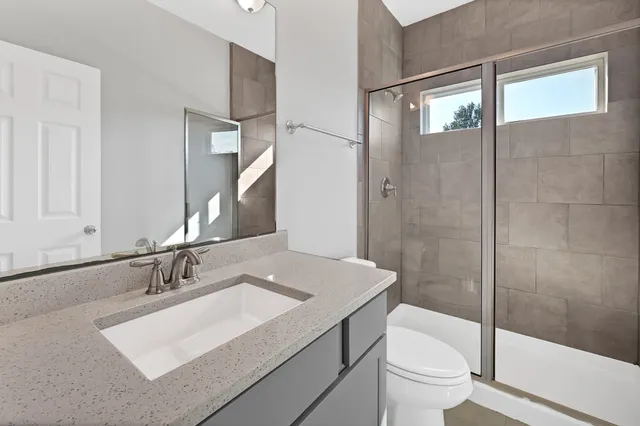 $1,750 | 974 Ellington Street, Houston, TX 77088