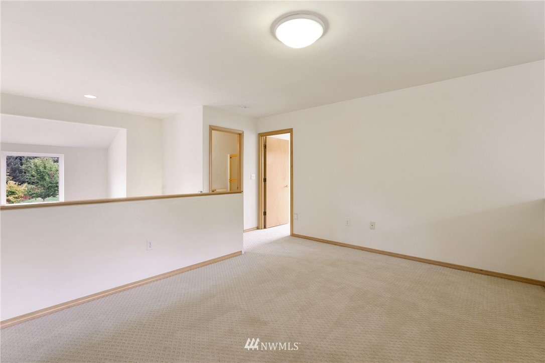 6637 Riviera Court Southeast Lacey, WA 98513 - Photo 17 of 24 Gallery Image 17