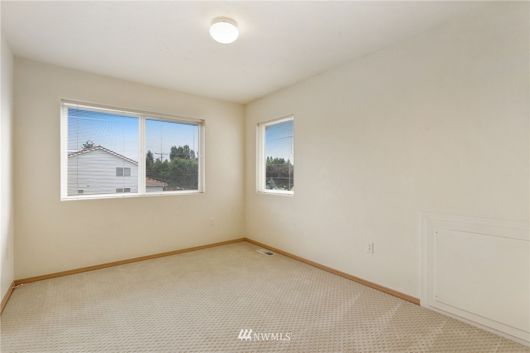 6637 Riviera Court Southeast Lacey, WA 98513 - Photo 20 of 24 Gallery Image 20