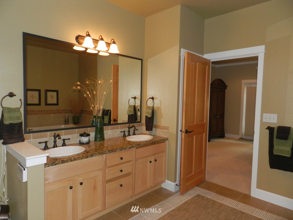 3650 Woodlake Road Bellingham, WA 98226 - Photo 10 of 15 Gallery Image 10