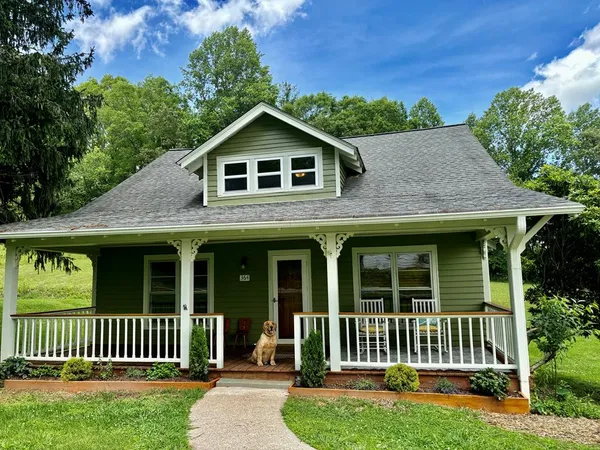 $389,000 | 364 Hiawassee Street, Hayesville, NC 28904