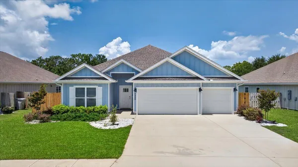 $525,000 | 1355 Sea Grv Court, Gulf Breeze, FL 32563