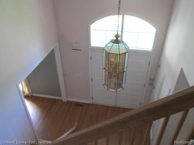 31235 Country Ridge Circle Farmington Hills, MI 48331 - Photo 4 of 32