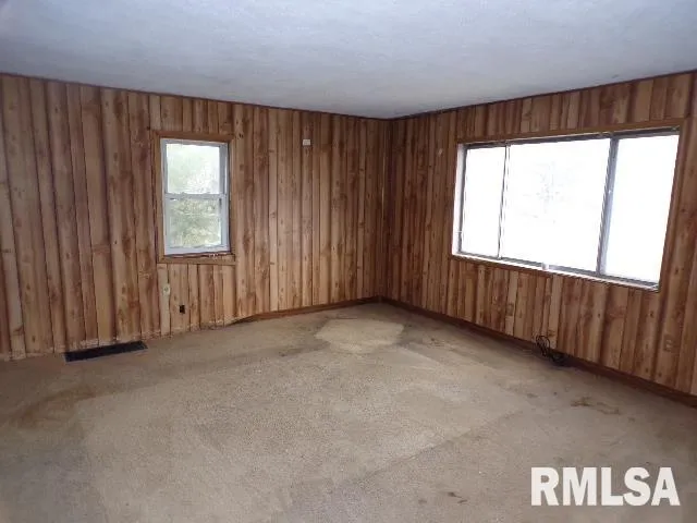 $139,900 | 12080 100th Avenue, Davenport, IA 52804