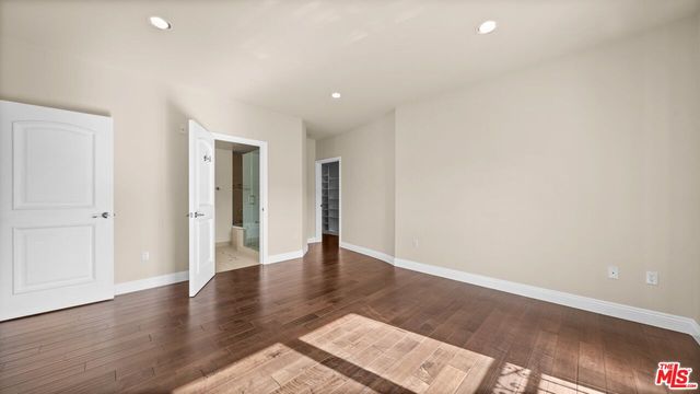 $4,295 | 4376 Ethel Avenue, Unit 401, Studio City, CA 91604