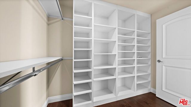 $4,295 | 4376 Ethel Avenue, Unit 401, Studio City, CA 91604