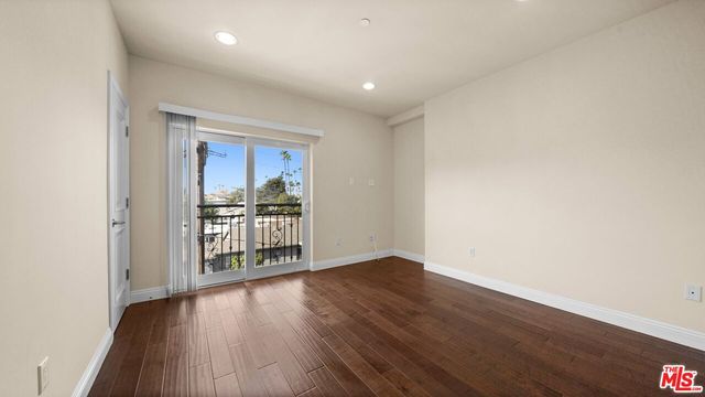 $4,295 | 4376 Ethel Avenue, Unit 401, Studio City, CA 91604