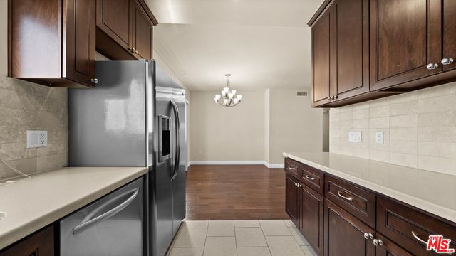 $4,295 | 4376 Ethel Avenue, Unit 401, Studio City, CA 91604