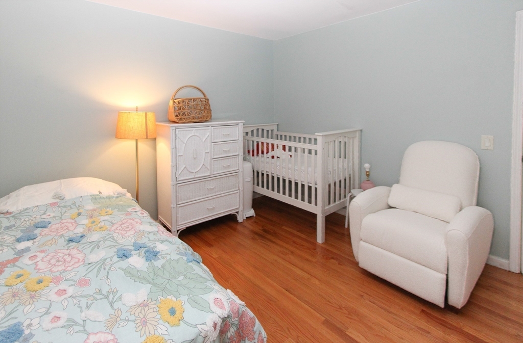1 Pelham Street, Unit B Worcester, MA 01609 - Photo 22 of 32
