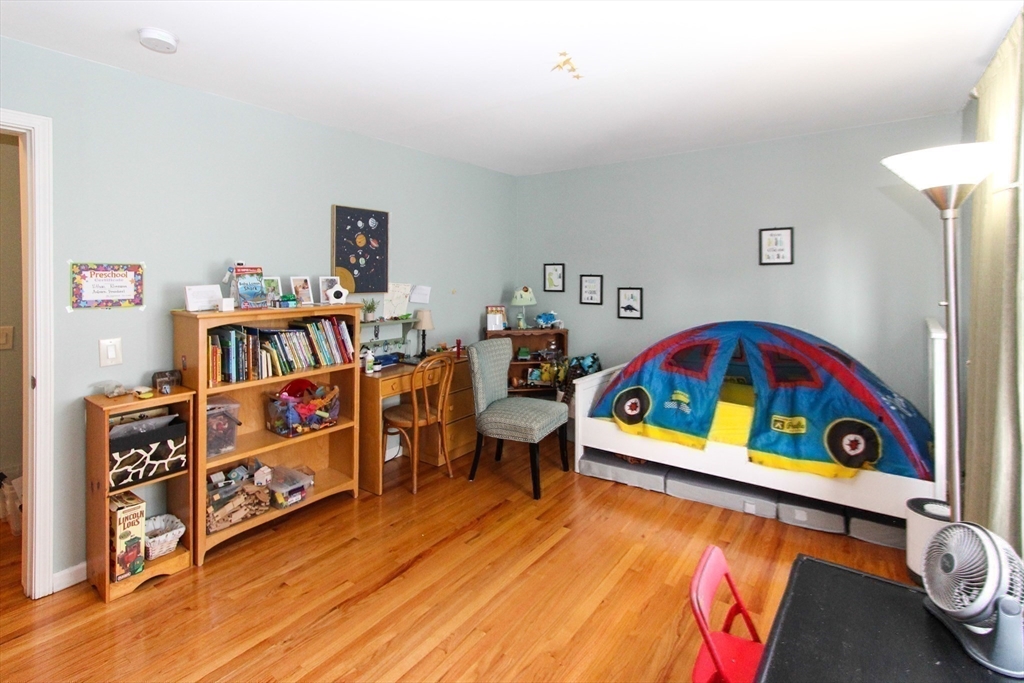1 Pelham Street, Unit B Worcester, MA 01609 - Photo 27 of 32