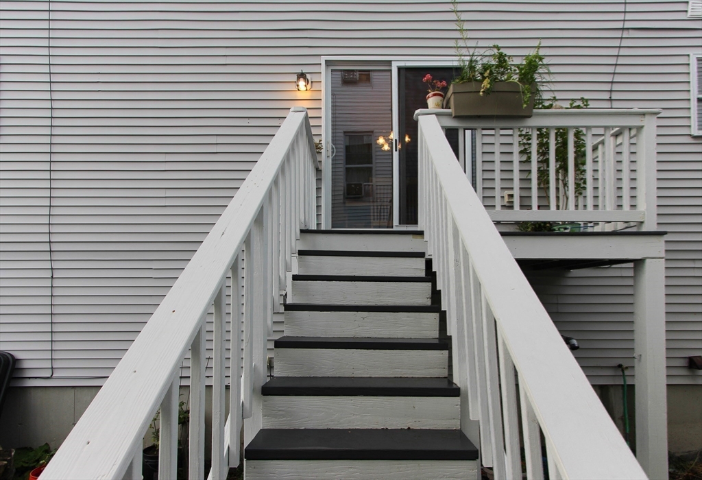 1 Pelham Street, Unit B Worcester, MA 01609 - Photo 31 of 32