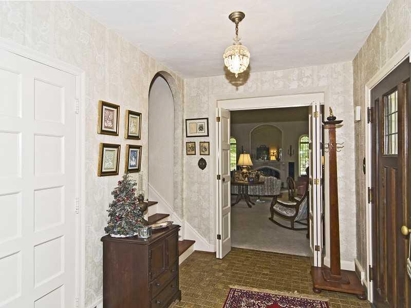 2275 Wynnedale Road Indianapolis, IN 46228 - Photo 8 of 24 Gallery Image 8