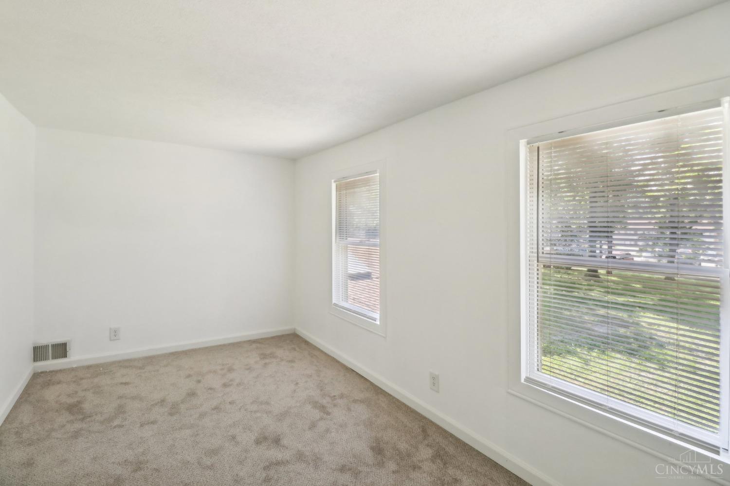1425 Old State Rte 74 Batavia, OH 45103 - Photo 25 of 35