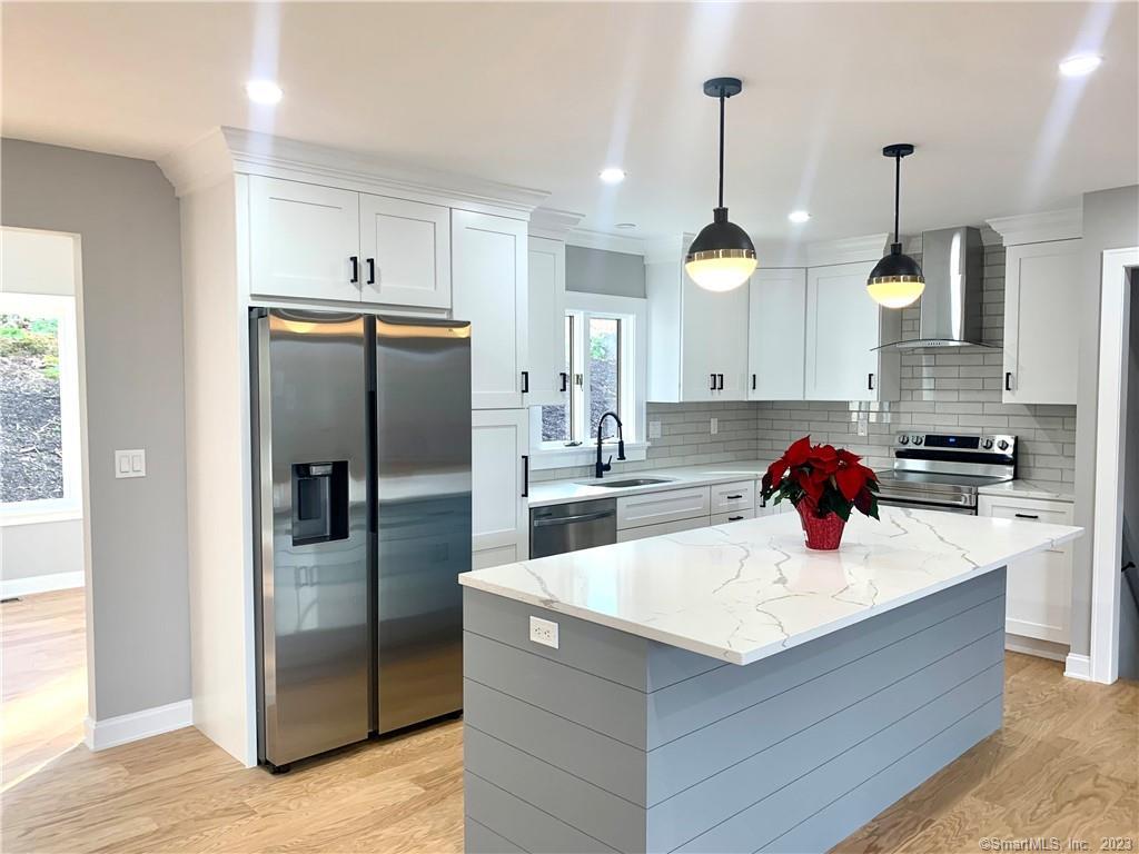 39 Sugarloaf Mountain Road Ridgefield, CT 06877 - Photo 1 of 1