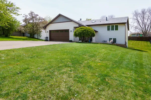 $324,750 | 17025 Gannon Way West, Rosemount, MN 55068