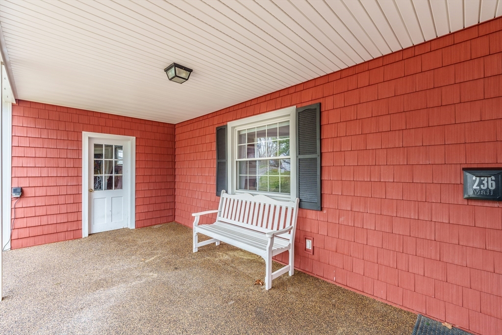 236 Burbank Road Longmeadow, MA 01106 - Photo 3 of 42 Gallery Image 3