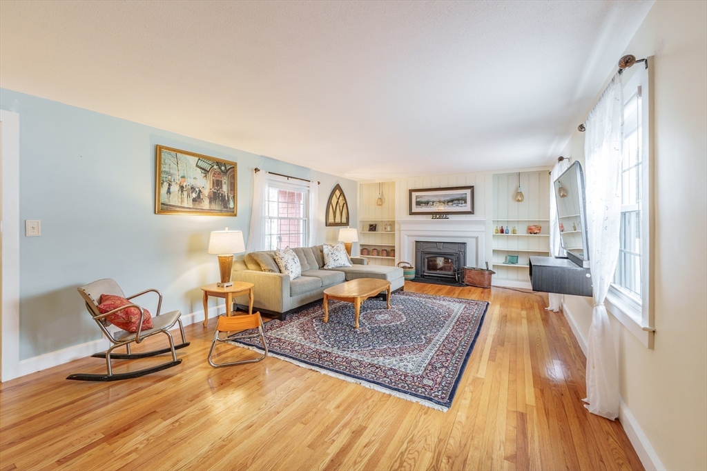 236 Burbank Road Longmeadow, MA 01106 - Photo 7 of 42 Gallery Image 7