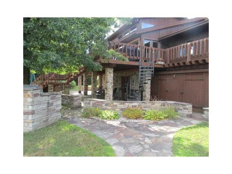 164 Adelaide Road Connellsville, PA 15425 - Photo 19 of 25 Patio/Deck.