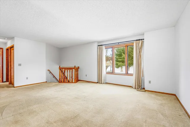 $398,500 | 9018 Jareau Avenue South, Cottage Grove, MN 55016