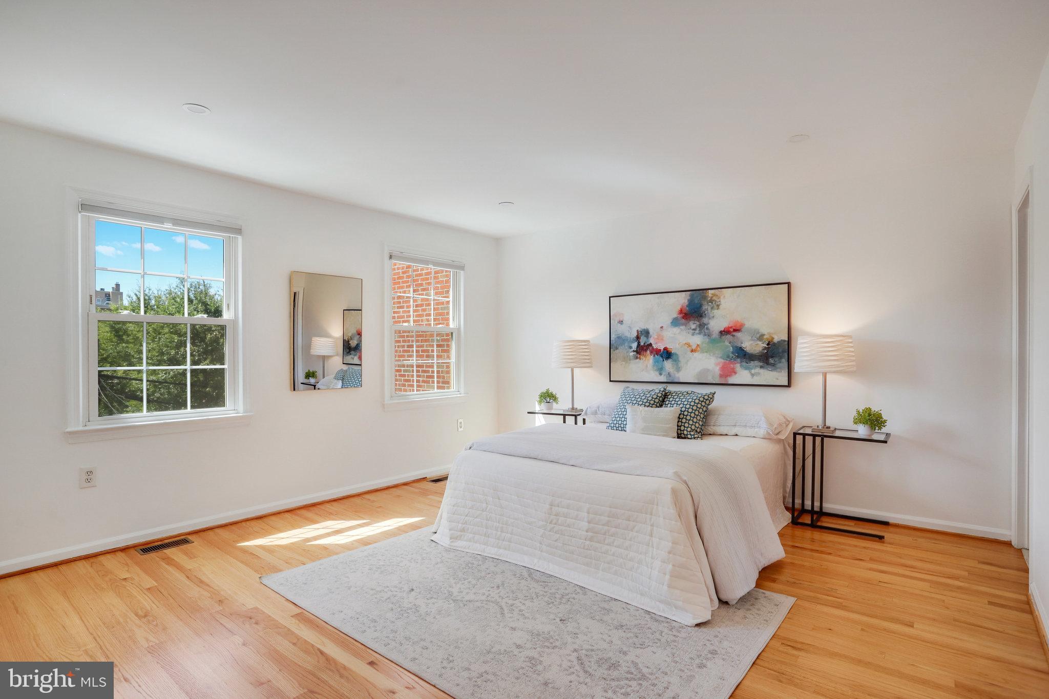 1616 Q Street Northwest, Unit 14 Washington, DC 20009 - Photo 13 of 28 SPACIOUS & SUNNY PRIMARY SUITE