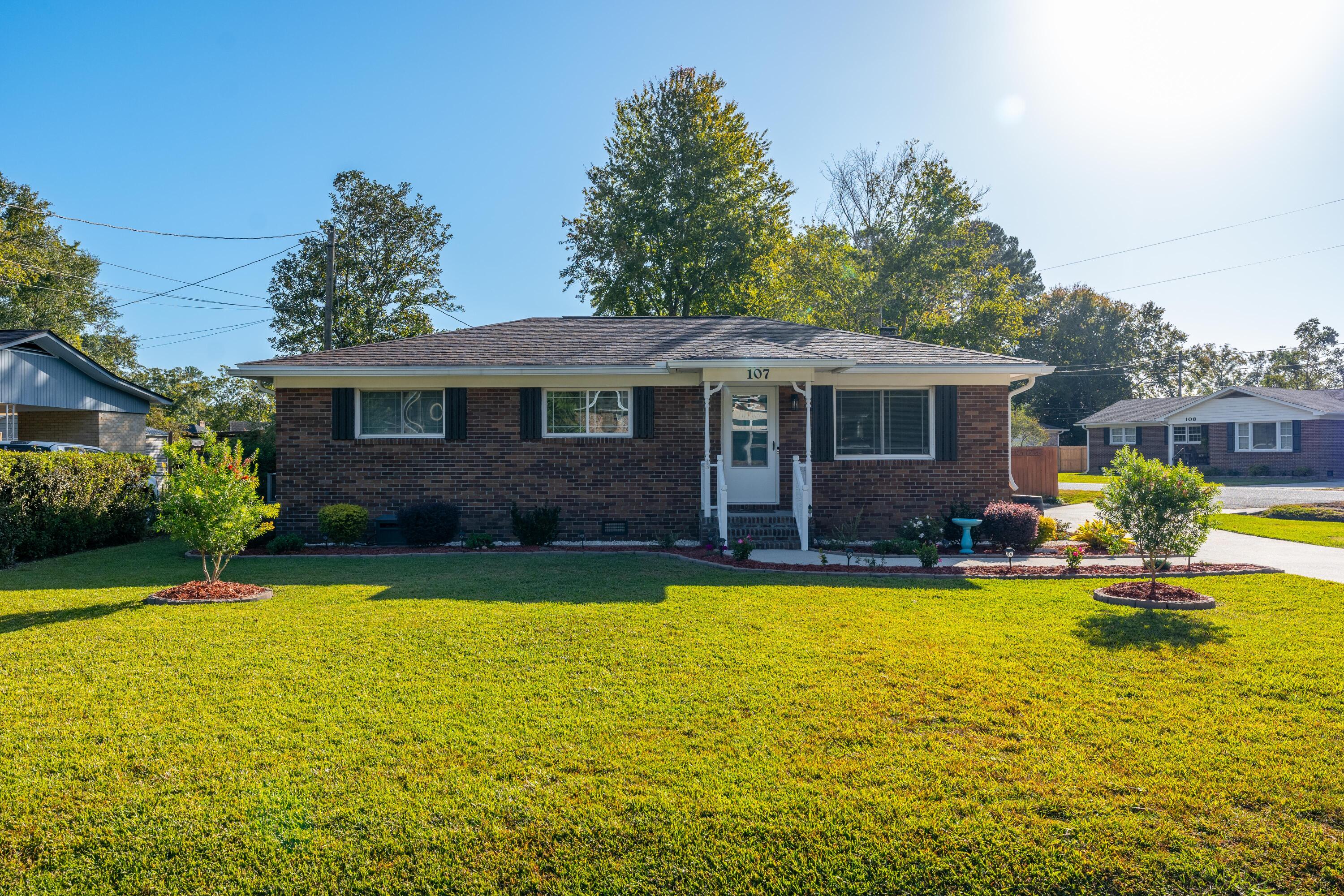 107 State Rd S-8-433 Moncks Corner, SC 29461 - Photo 3 of 38 P1045034