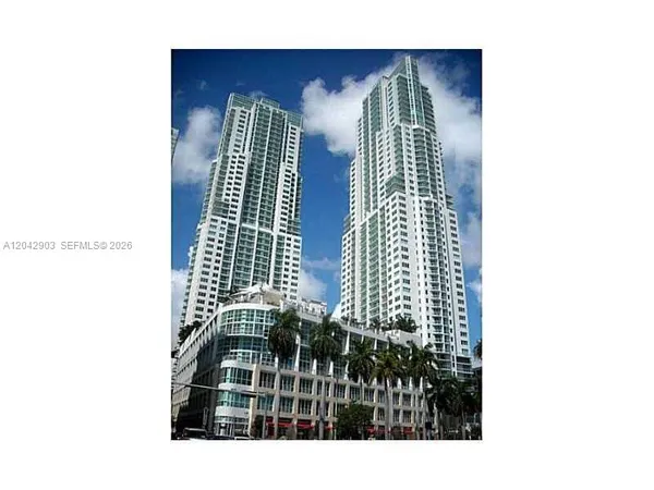 $2,100 | 244 Biscayne Boulevard, Unit 240, Miami, FL 33132