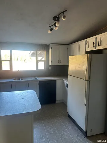 $189,900 | 165 Nile Lane, Creal Springs, IL 62922