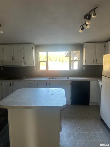 $189,900 | 165 Nile Lane, Creal Springs, IL 62922