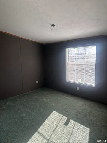 $189,900 | 165 Nile Lane, Creal Springs, IL 62922