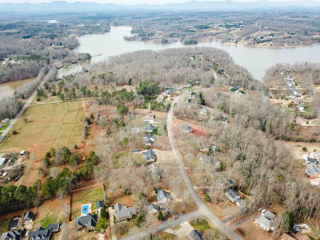 403 Lakewinds Boulevard Inman, SC 29349 - Photo 31 of 34