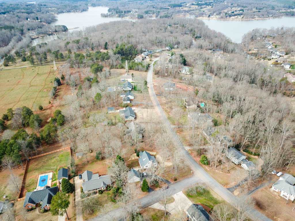 403 Lakewinds Boulevard Inman, SC 29349 - Photo 32 of 34