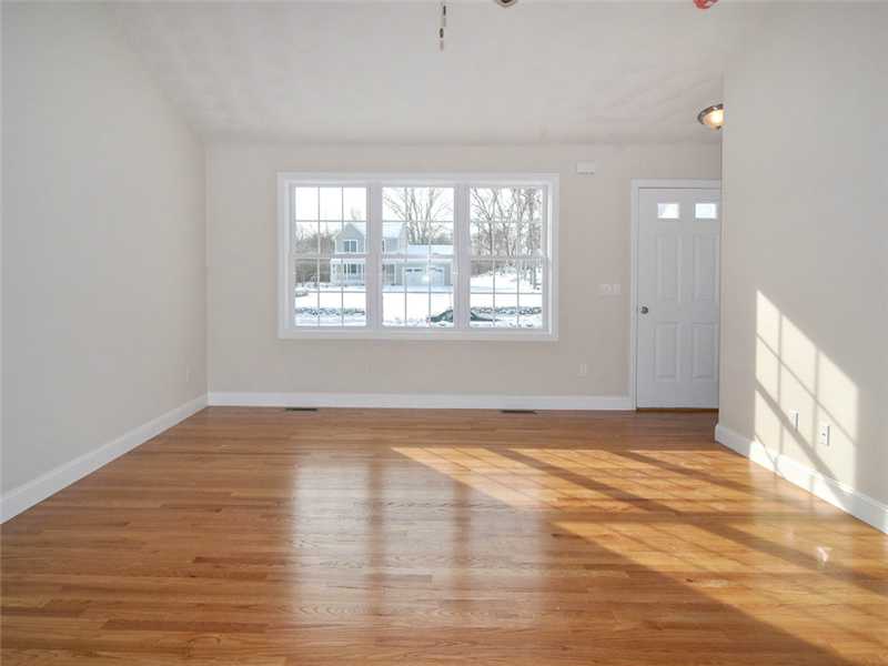 57 Fieldstone Way Westerly, RI 02891 - Photo 9 of 24 Living Room.