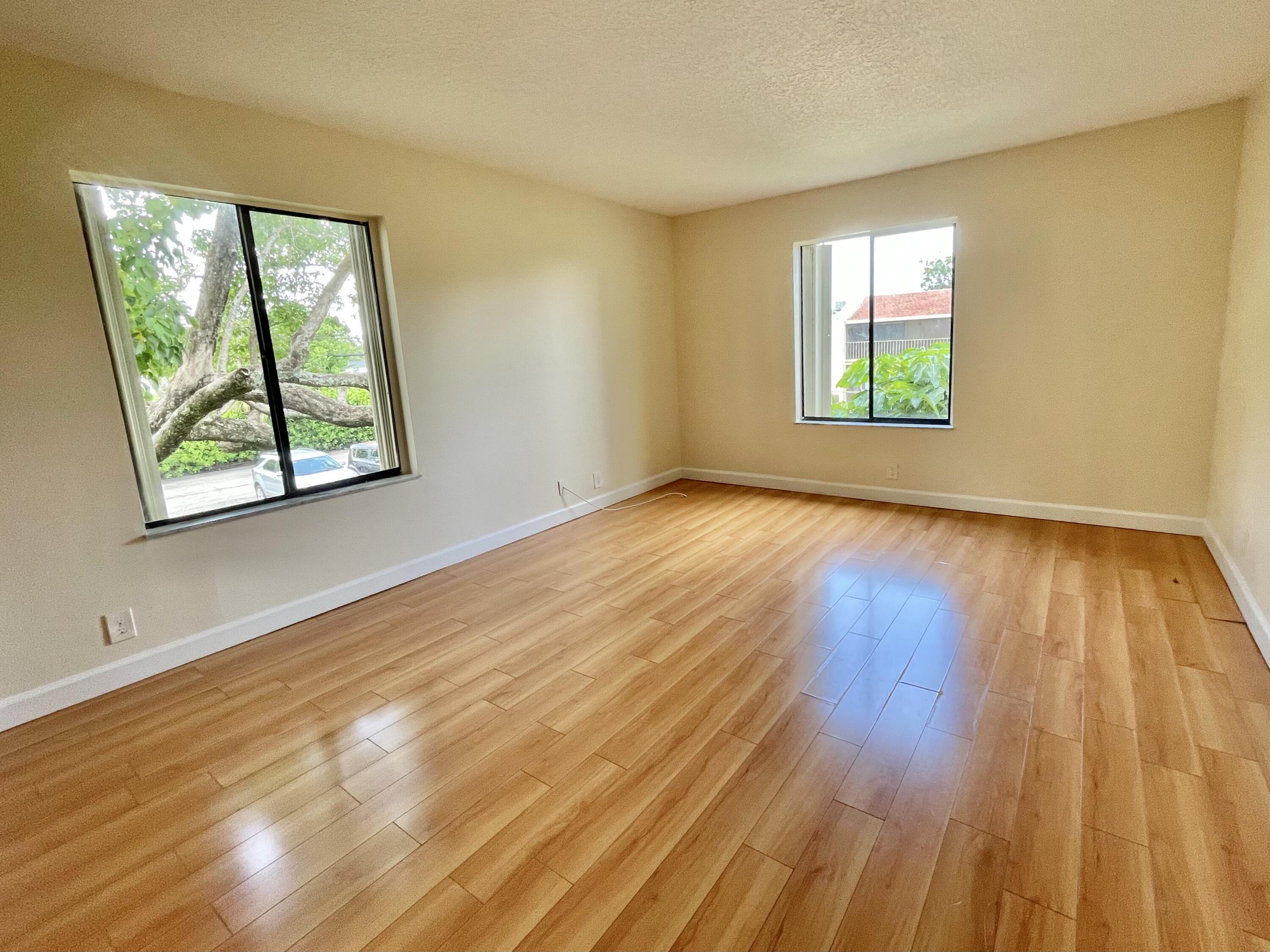150 Pineview Road, Unit G7 Jupiter, FL 33469 - Photo 14 of 20 IMG_3070