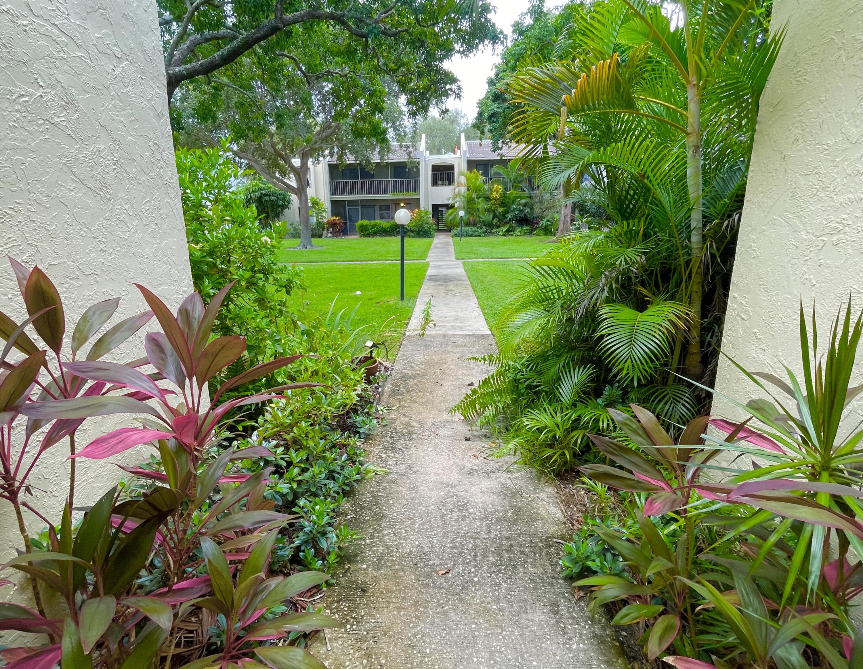 150 Pineview Road, Unit G7 Jupiter, FL 33469 - Photo 19 of 20 IMG_3072
