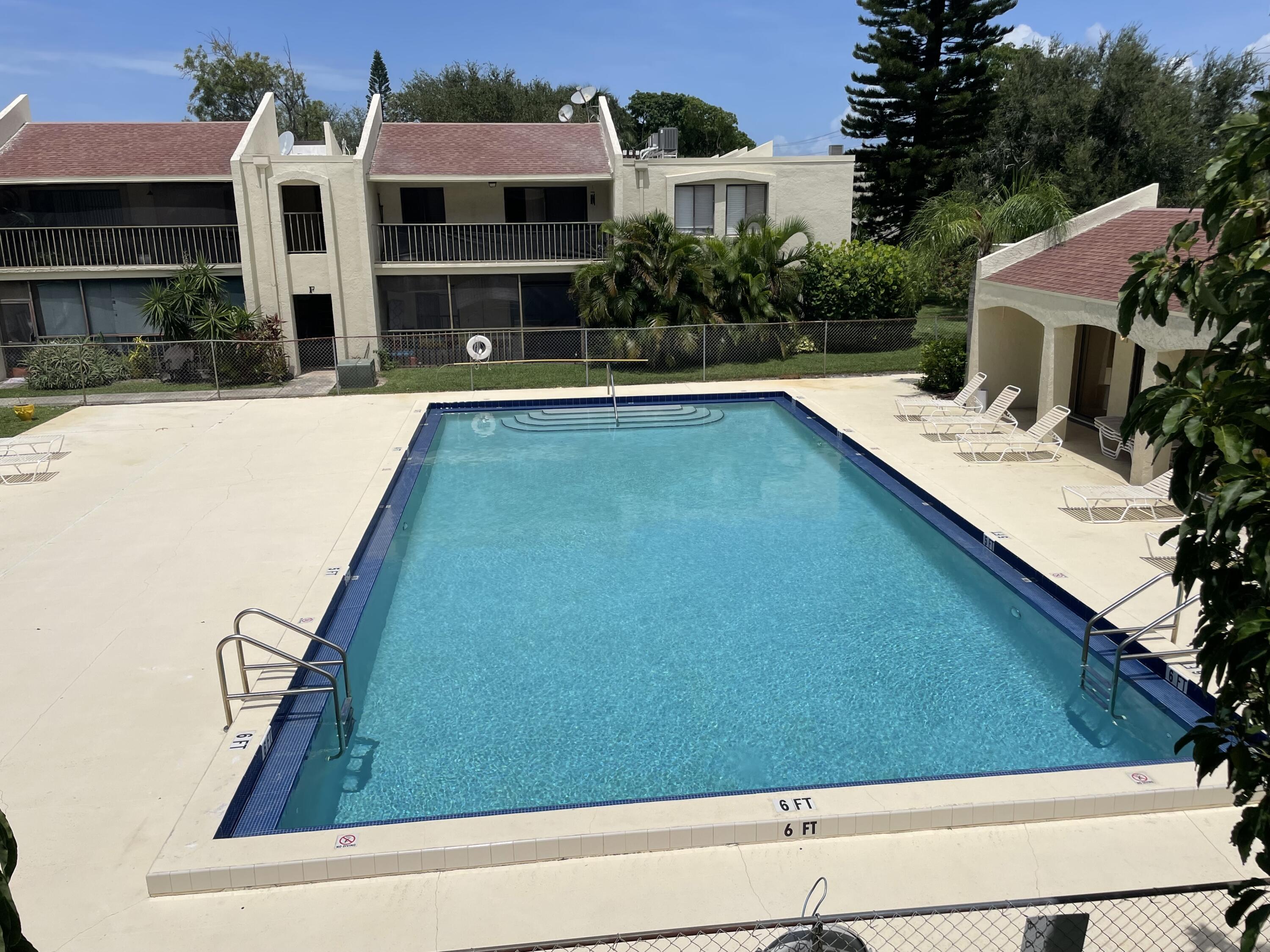 150 Pineview Road, Unit G7 Jupiter, FL 33469 - Photo 2 of 20 IMG_3056