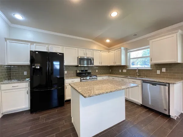 $2,300 | 3264 Arroyo Bluff Lane, Round Rock, TX 78681