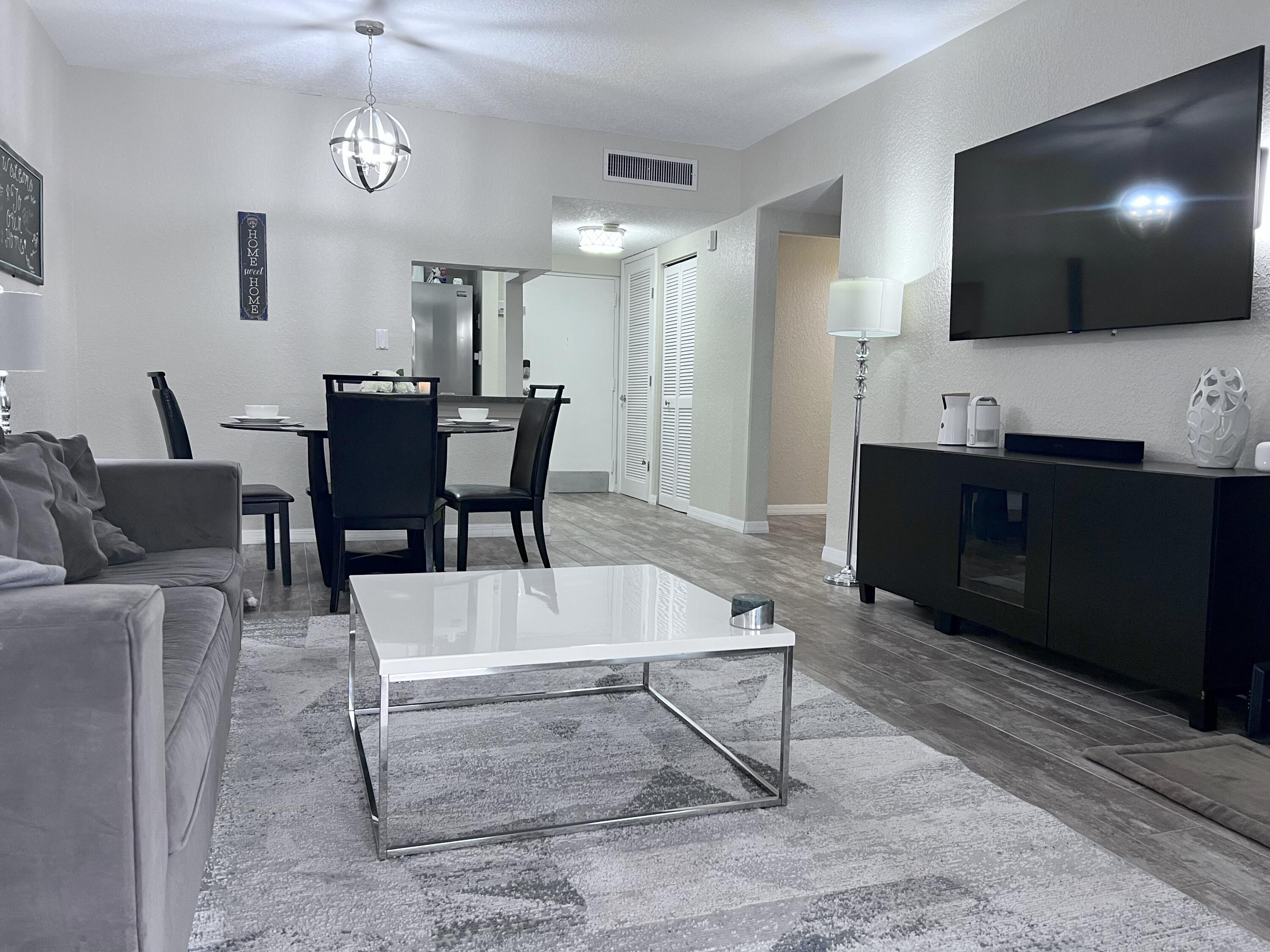 50 Southwest 3rd Avenue, Unit 2080 Boca Raton, FL 33432 - Photo 2 of 14 Living Area