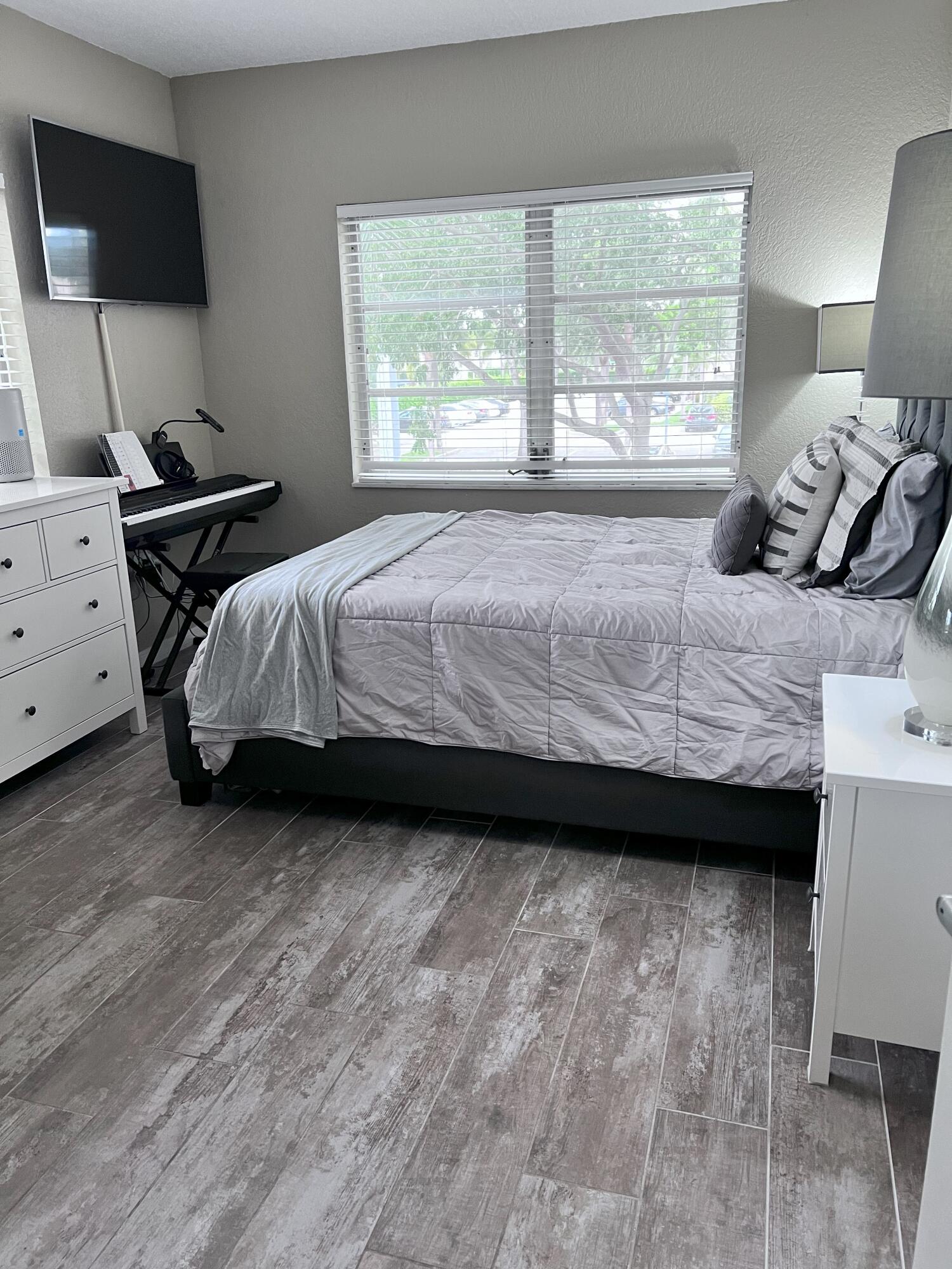 50 Southwest 3rd Avenue, Unit 2080 Boca Raton, FL 33432 - Photo 7 of 14 Bedroom